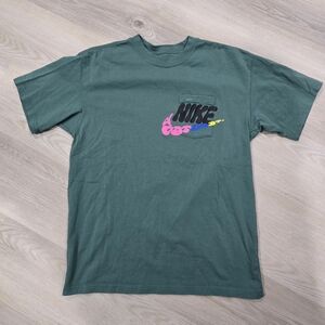 Nike Max90 OC Pocket Vintage Swoosh Tee Green Mens Size S